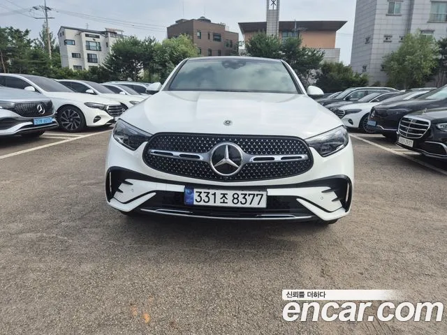 Mercedes-Benz GLC-Class 2025