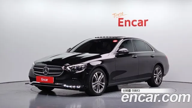Mercedes-Benz E-Class 2022