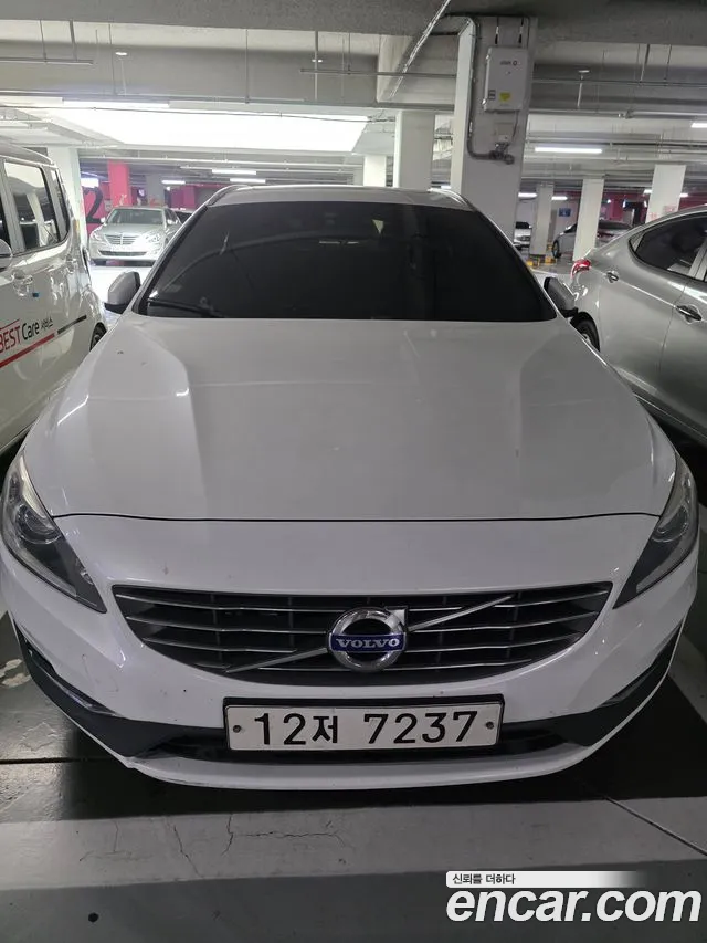 Volvo V60 2017