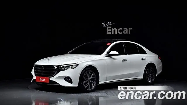 Mercedes-Benz E-Class 2024