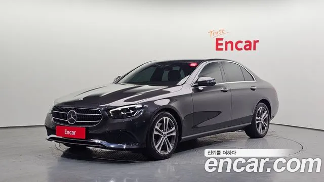 Mercedes-Benz E-Class 2023
