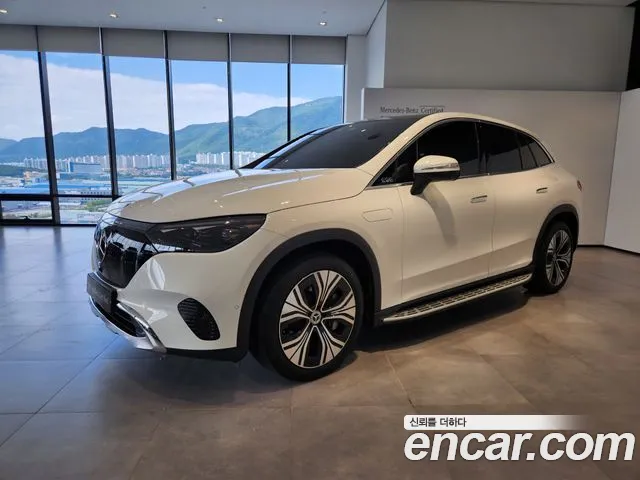 Mercedes-Benz EQE 2024