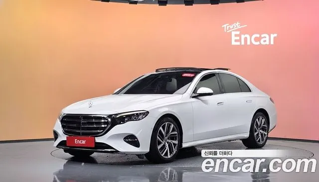 Mercedes-Benz E-Class 2024