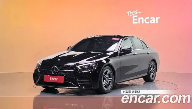 Mercedes-Benz E-Class 2022