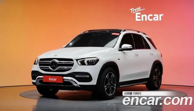 Mercedes-Benz GLE-Class 2021