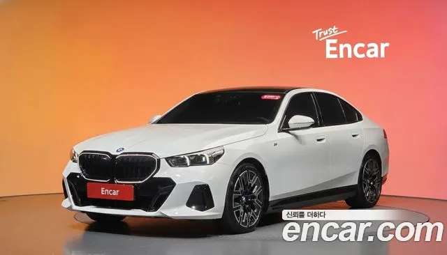 BMW i5 2025