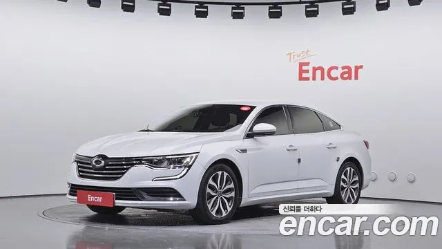 Renault SM6 2016