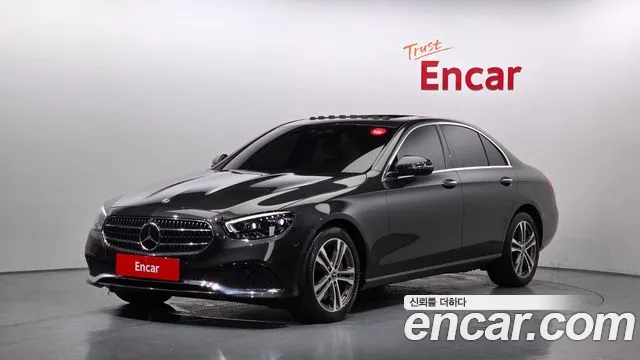 Mercedes-Benz E-Class 2022
