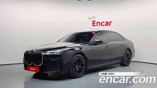 BMW i7 2024