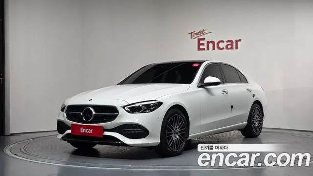 Mercedes-Benz C-Class 2025