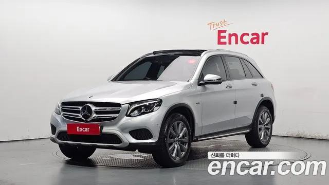 Mercedes-Benz GLC-Class 2019