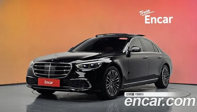 Mercedes-Benz S-Class 2024