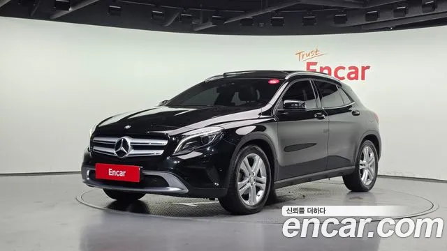 Mercedes-Benz GLA-Class 2016