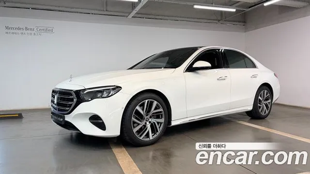Mercedes-Benz E-Class 2024