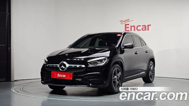 Mercedes-Benz GLA-Class 2020