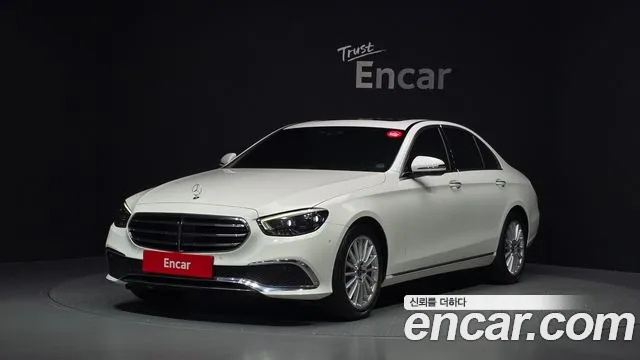 Mercedes-Benz E-Class 2021