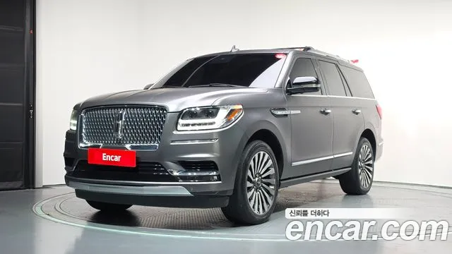 Lincoln Navigator 2021