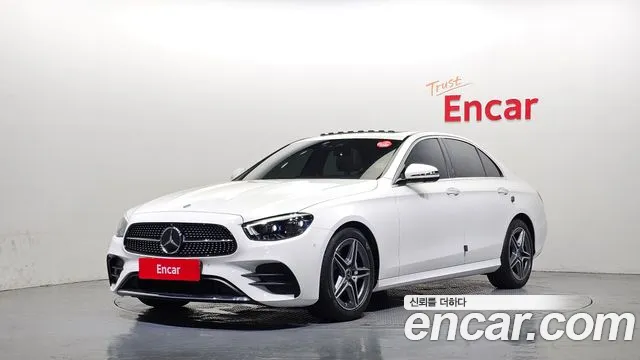 Mercedes-Benz E-Class 2022