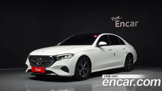 Mercedes-Benz E-Class 2024