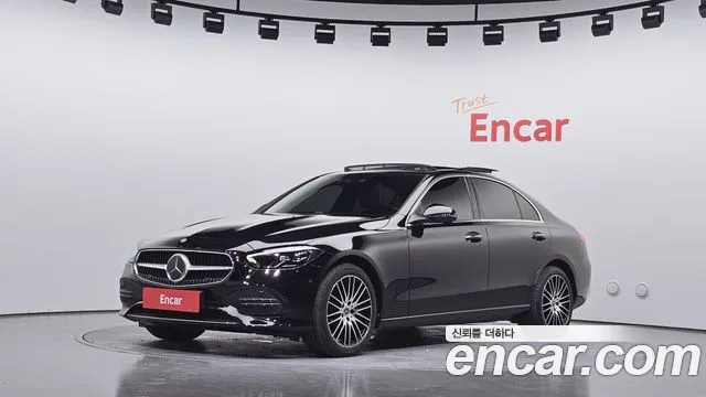 Mercedes-Benz C-Class 2024