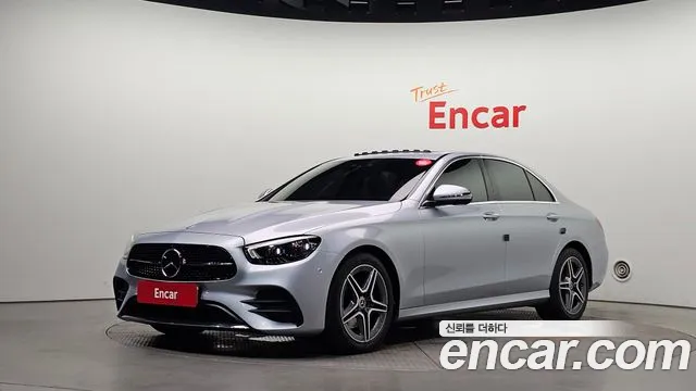 Mercedes-Benz E-Class 2023