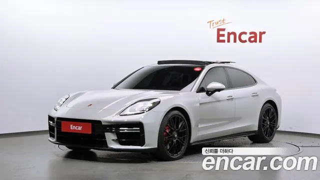 Porsche Panamera 2025