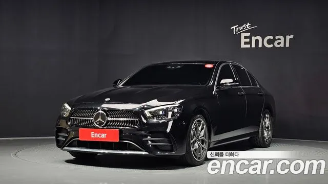 Mercedes-Benz E-Class 2022