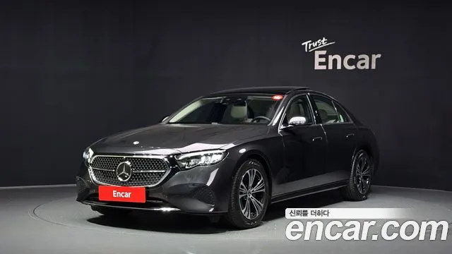 Mercedes-Benz E-Class 2025