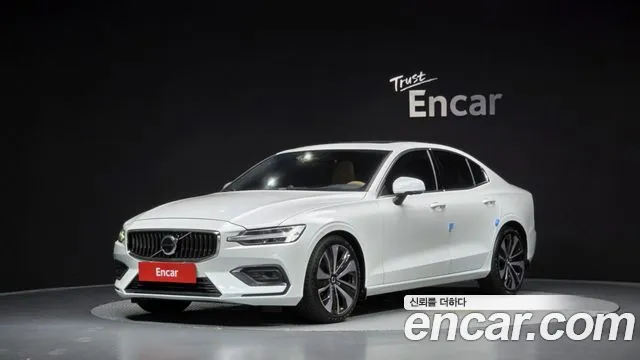 Volvo S60 2023