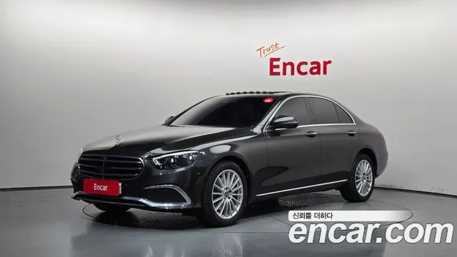 Mercedes-Benz E-Class 2023