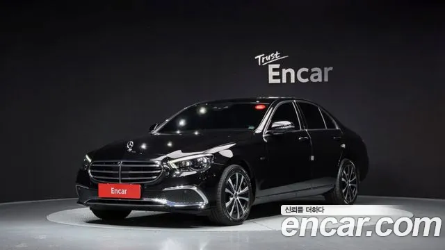 Mercedes-Benz E-Class 2021