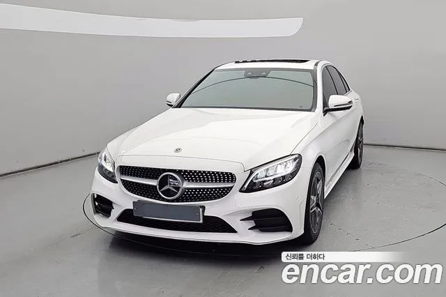 Mercedes-Benz C-Class 2021