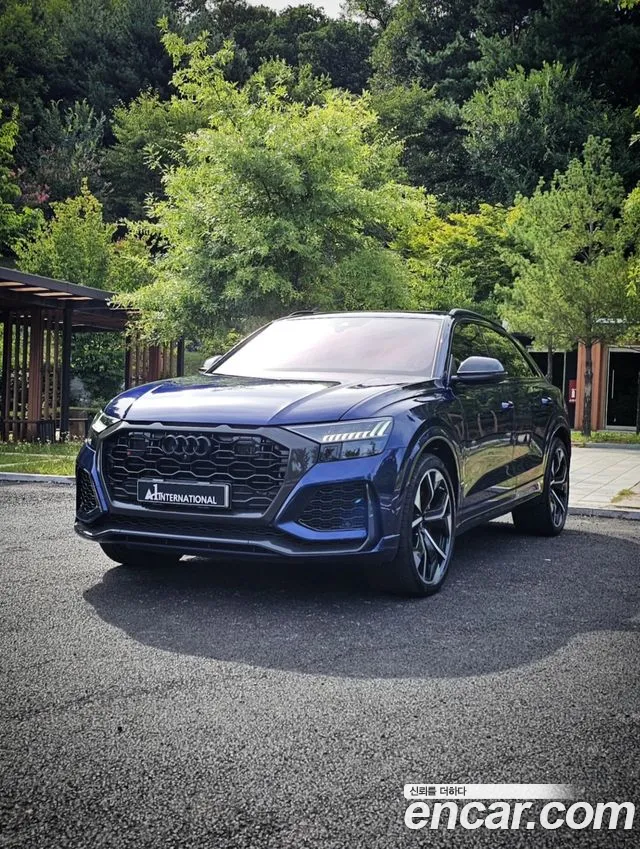 Audi RSQ8 2021