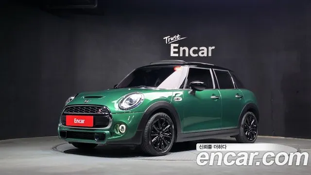 MINI Cooper 2019