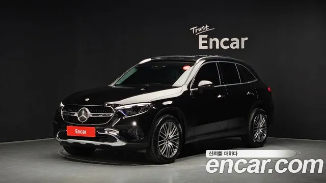 Mercedes-Benz GLC-Class 2025
