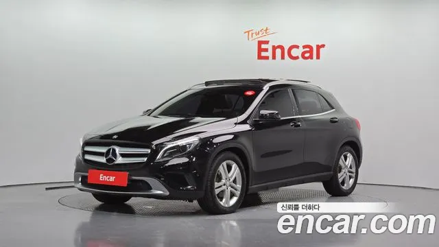 Mercedes-Benz GLA-Class 2015