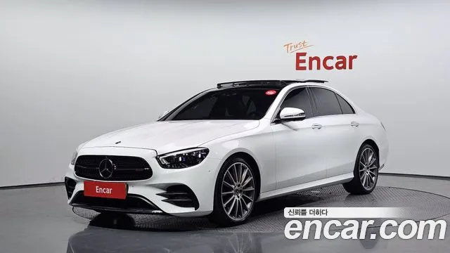 Mercedes-Benz E-Class 2022