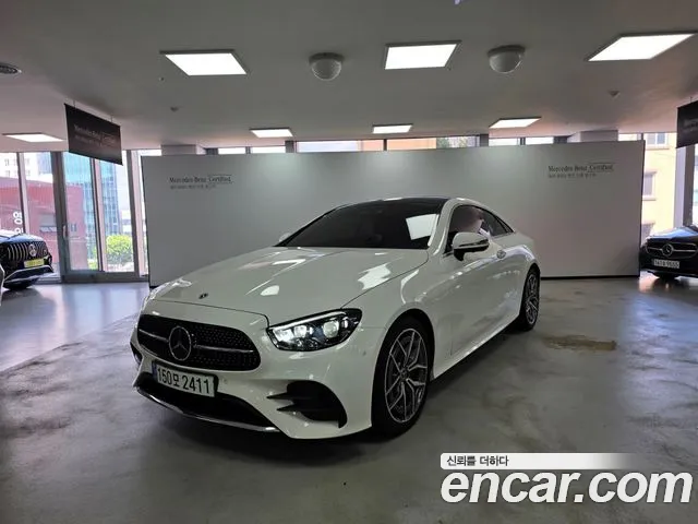 Mercedes-Benz E-Class 2022