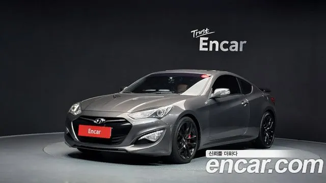 Hyundai Genesis 2012