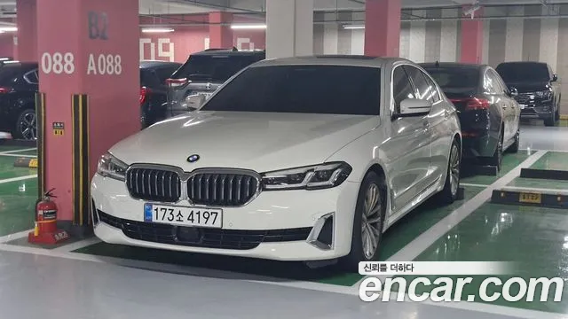 BMW 5-Series 2021