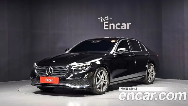 Mercedes-Benz E-Class 2023