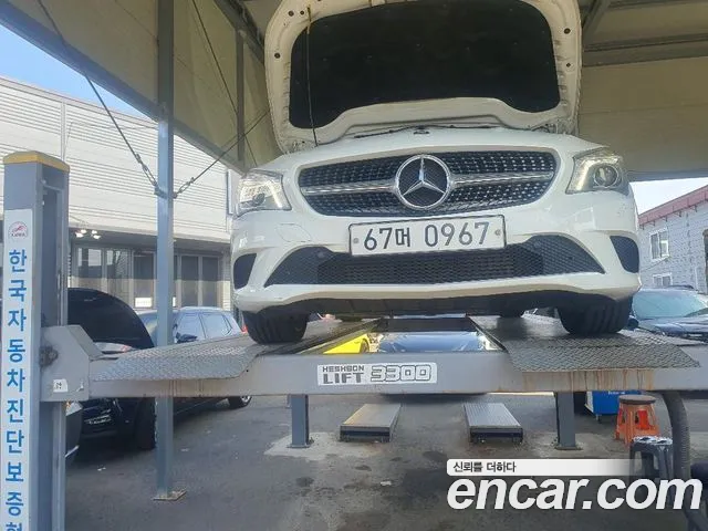 Mercedes-Benz CLA-Class 2015