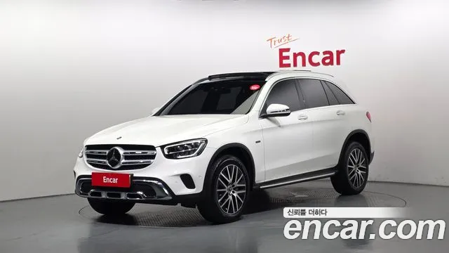 Mercedes-Benz GLC-Class 2021