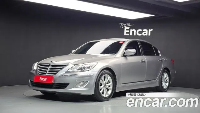 Hyundai Genesis 2013