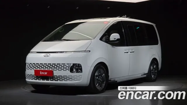 Hyundai Staria 2024