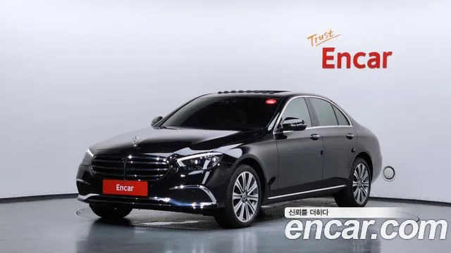 Mercedes-Benz E-Class 2023