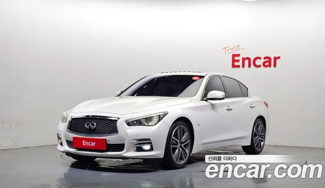 Infiniti Q50 2014