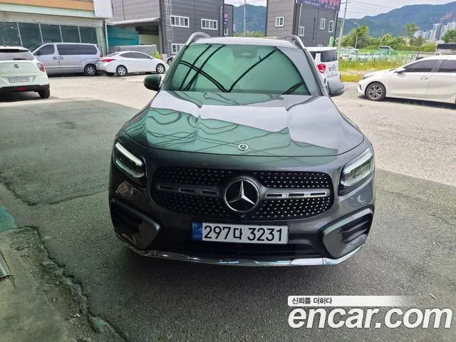 Mercedes-Benz GLB-Class 2024