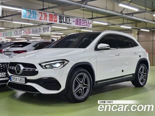 Mercedes-Benz GLA-Class 2023