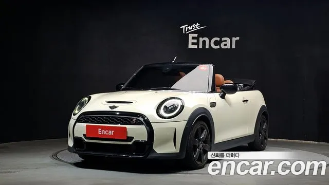 MINI Cooper Convertible 2021